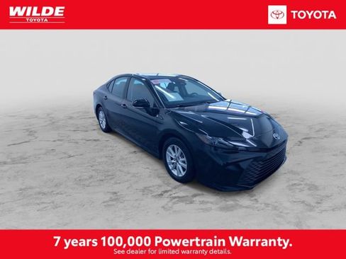 Certified 2025 Toyota Camry LE image 3