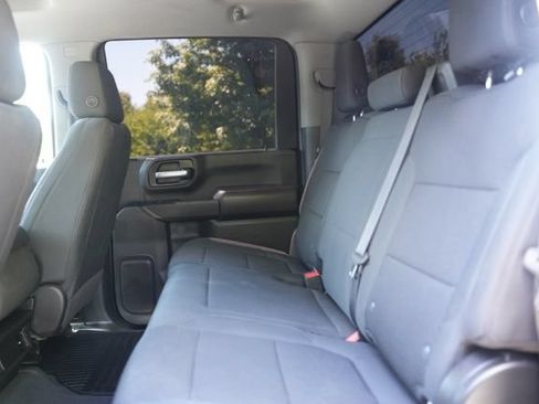 Used 2022 Chevrolet Silverado 2500 Custom w/ Custom Value Package AWD/4WD image 16