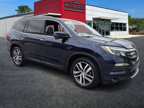 Used 2018 Honda Pilot Touring image 7