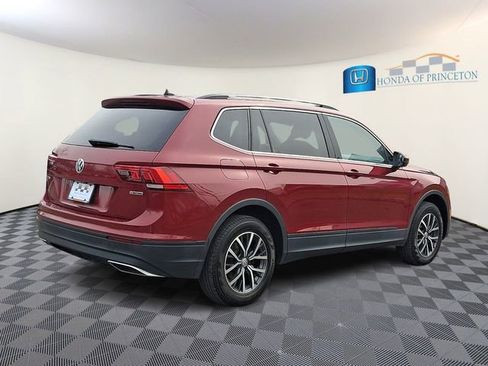 Used 2019 Volkswagen Tiguan SE w/ Panoramic Sunroof Package image 6
