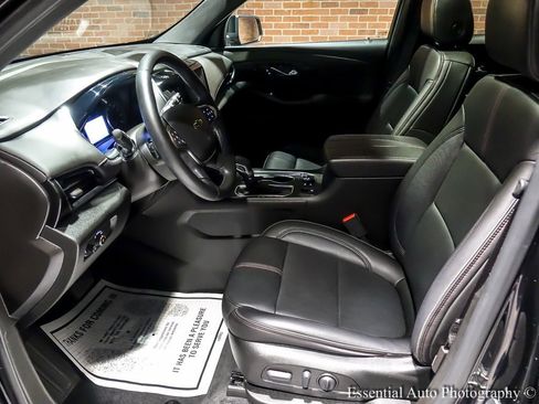 Certified 2023 Chevrolet Traverse RS image 14