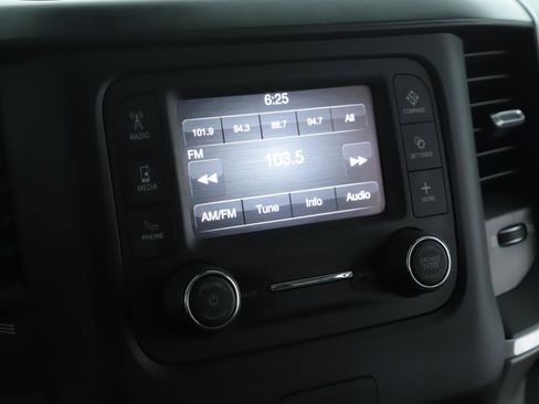 Used 2020 RAM 1500 Big Horn AWD/4WD image 14