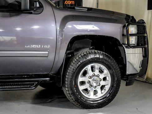 Used 2011 Chevrolet Silverado 3500 LTZ w/ LTZ Plus Package image 6