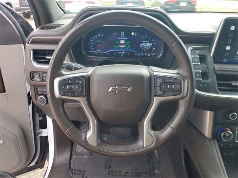 Used 2022 Chevrolet Suburban Z71 image 22