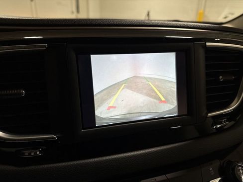 Used 2021 Chrysler Voyager Lxi FWD image 15
