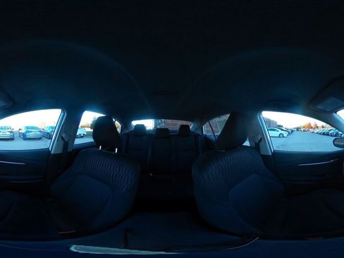 Used 2025 Toyota Camry LE image 42