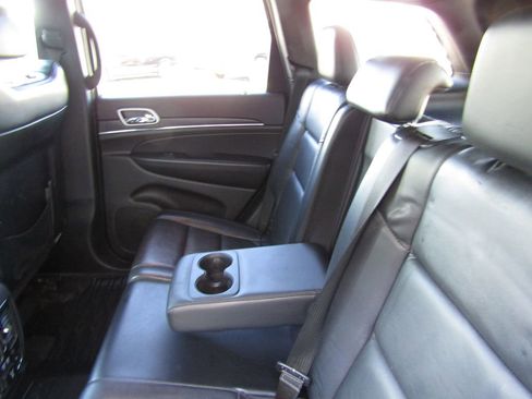 Used 2018 Jeep Grand Cherokee Limited image 33