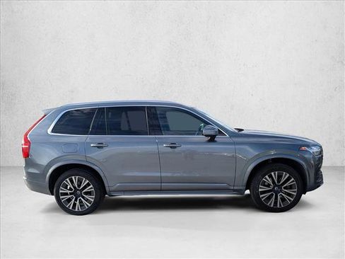 Used 2020 Volvo XC90 T5 Momentum w/ Protection Package Premier image 4