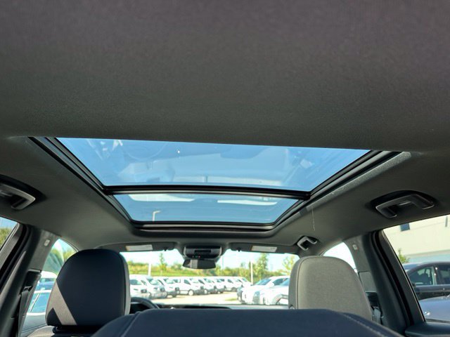 Used 2025 Chevrolet Blazer EV LT AWD/4WD image 14
