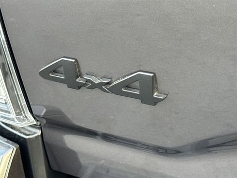 Used 2022 Toyota Tacoma TRD Pro AWD/4WD image 13
