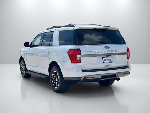 Used 2024 Ford Expedition XLT RWD image 7