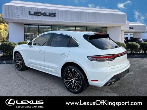 Used 2024 Porsche Macan S image 3