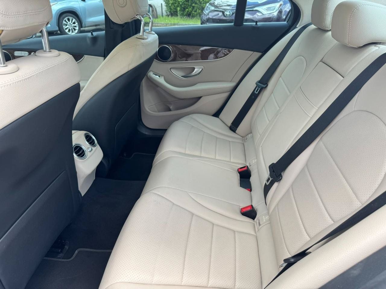 Used 2017 Mercedes-Benz C 300 Sedan image 25