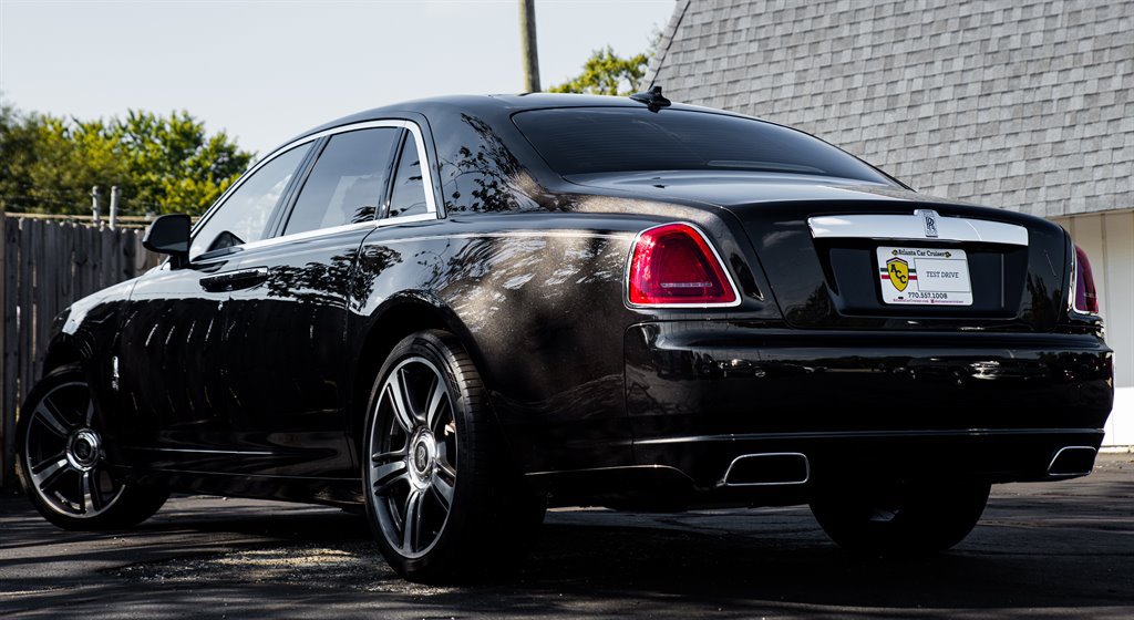 Used 2014 Rolls-Royce Ghost RWD image 9
