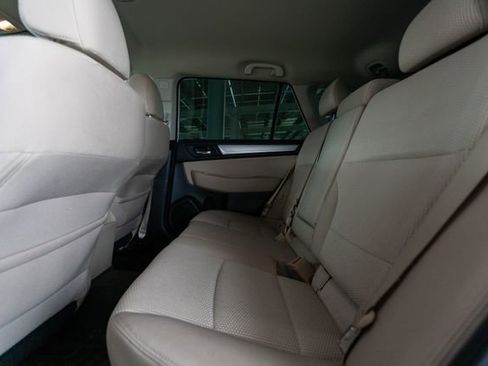 Used 2017 Subaru Outback 2.5i Premium image 29