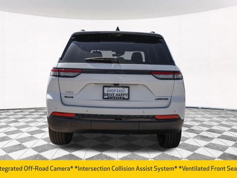 New 2025 Jeep Grand Cherokee Limited w/ Luxury Tech Group II image 13