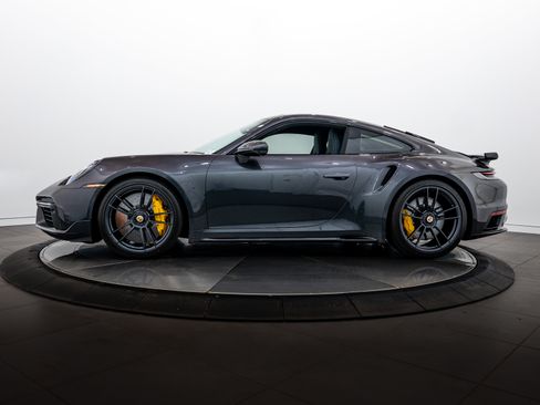 Used 2022 Porsche 911 Turbo S image 2