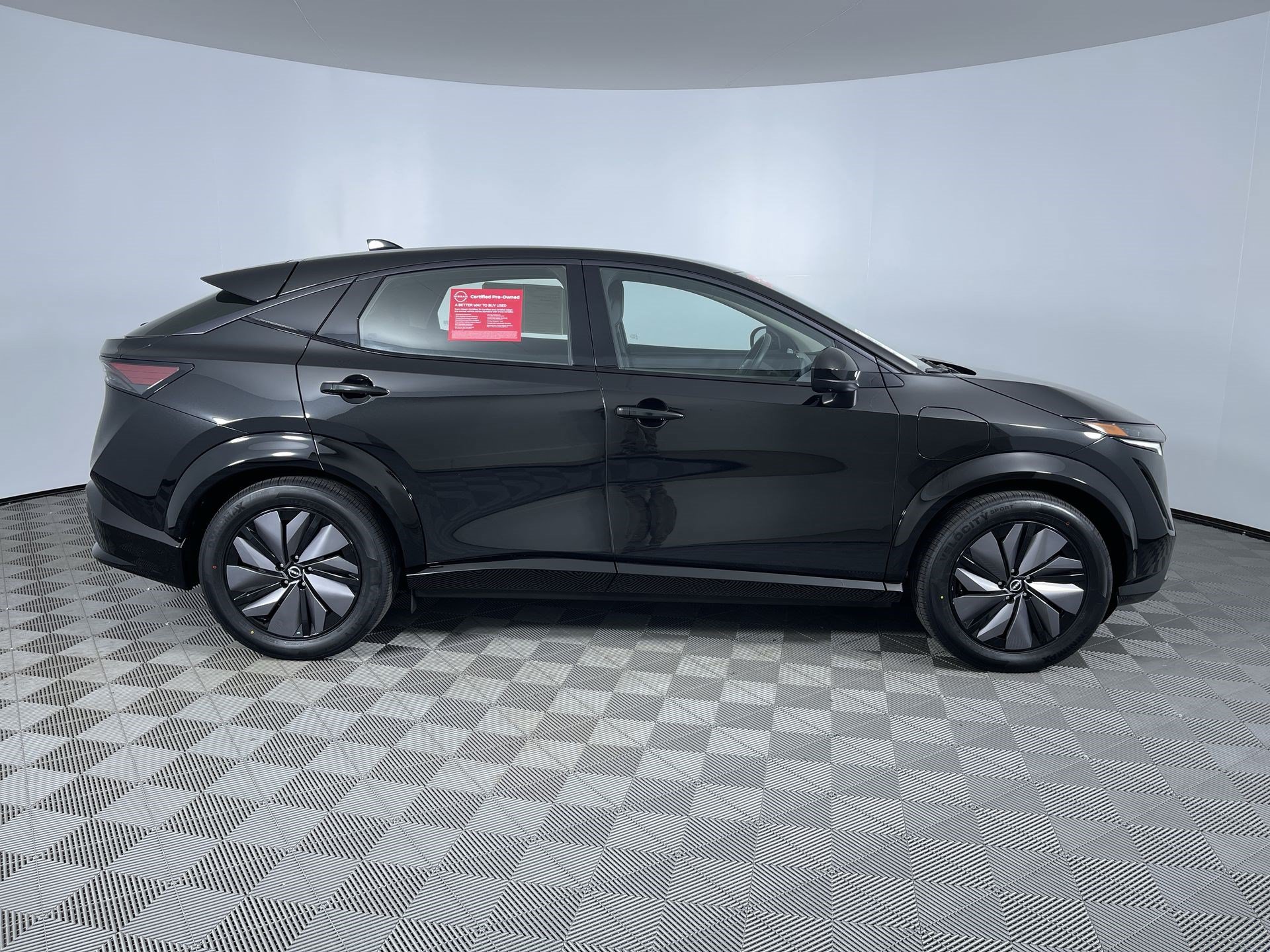 Certified 2024 Nissan Ariya AWD image 10