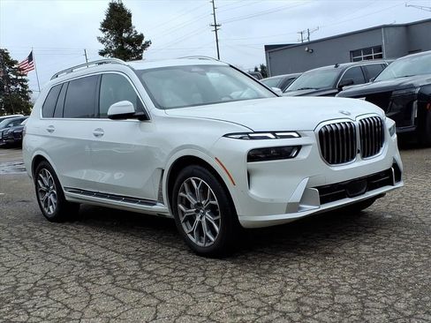 Used 2023 BMW X7 xDrive40i w/ Executive Package AWD/4WD image 6