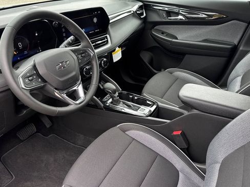 New 2026 Chevrolet TrailBlazer LT w/ Convenience Package FWD image 10