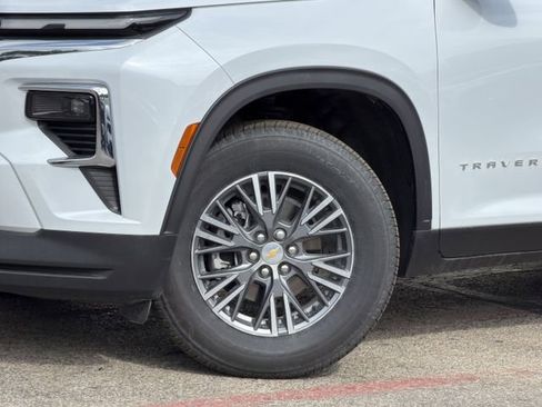 New 2026 Chevrolet Traverse LT FWD image 8