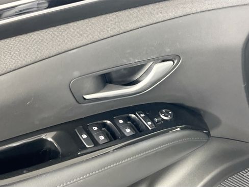 Used 2023 Hyundai Tucson Limited AWD/4WD image 18