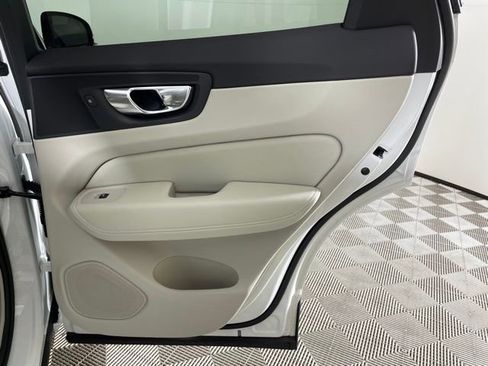 Certified 2024 Volvo XC60 T8 Plus w/ Protection Package Premier image 34