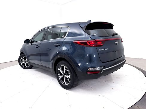 Certified 2021 Kia Sportage LX w/ LX Fwd Popular Package image 2