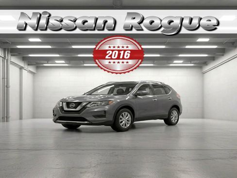 Used 2016 Nissan Rogue S w/ Appearance Package AWD/4WD image 2