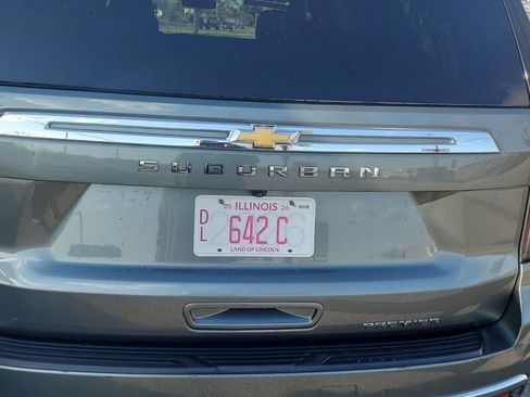 Used 2023 Chevrolet Suburban Premier image 24