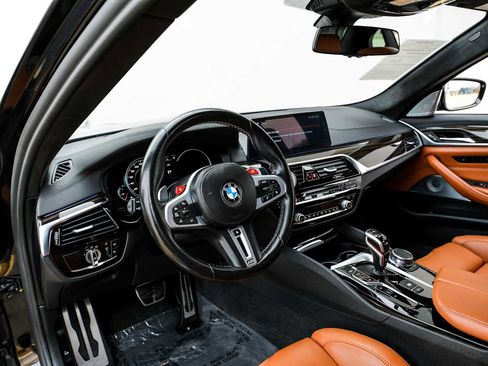 Used 2018 BMW M5 image 3