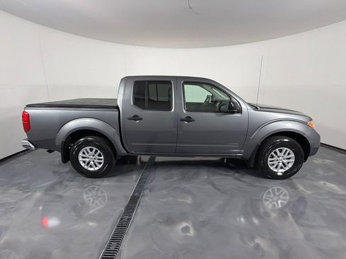 Used 2019 Nissan Frontier SV AWD/4WD image 4