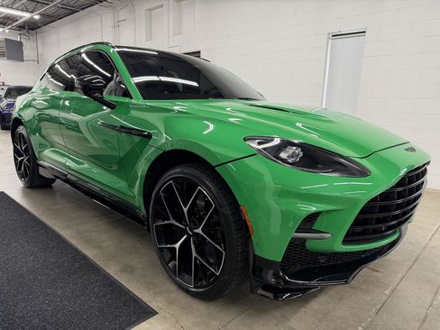 Used 2025 Aston Martin DBX 707 AWD/4WD image 3