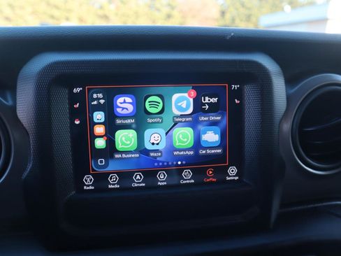 Used 2021 Jeep Gladiator Sport image 61