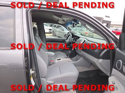 Used 2011 Toyota Tacoma 4x4 Double Cab w/ TRD Sport Pkg w/JBL Audio image 14