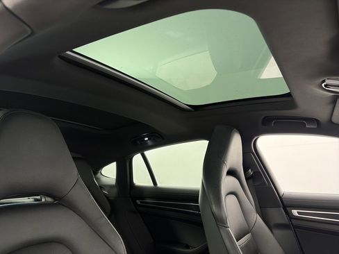 Used 2019 Porsche Panamera Base image 31