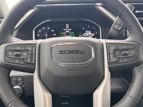 New 2026 GMC Sierra 2500 Denali w/ Denali Reserve Package AWD/4WD image 23