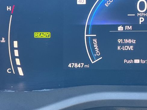 Used 2025 Toyota Camry SE FWD image 24