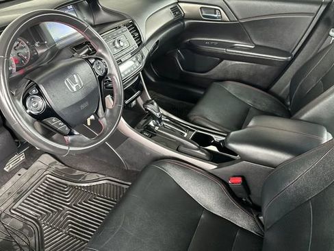 Used 2017 Honda Accord Sport Special Edition image 10
