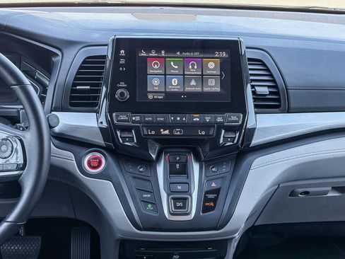 Used 2019 Honda Odyssey EX-L image 11