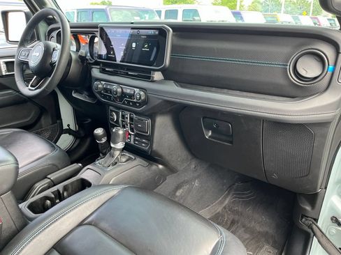 Used 2024 Jeep Wrangler Unlimited Rubicon 4xe AWD/4WD image 46
