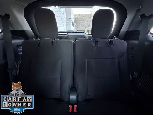 Used 2023 Ford Explorer XLT image 22