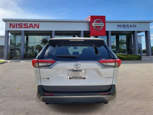 Used 2024 Toyota RAV4 Limited image 6