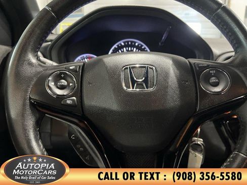 Used 2019 Honda HR-V Sport image 20
