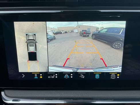 Used 2022 GMC Sierra 1500 AT4 w/ AT4 Premium Package AWD/4WD image 19