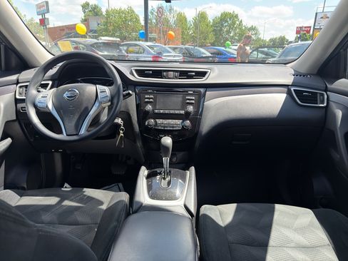 Used 2016 Nissan Rogue S w/ S Family Package AWD/4WD image 23
