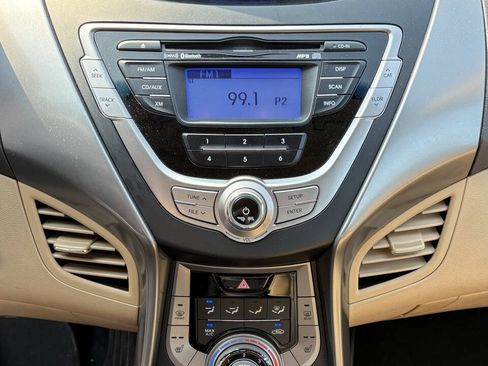 Used 2013 Hyundai Elantra Limited FWD image 10