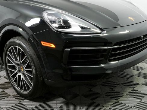 Certified 2023 Porsche Cayenne image 39
