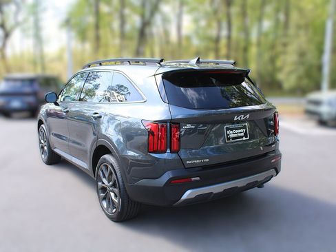 Certified 2023 Kia Sorento SX Prestige AWD/4WD image 7