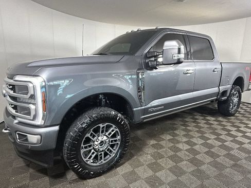 Used 2024 Ford F250 Platinum AWD/4WD image 8